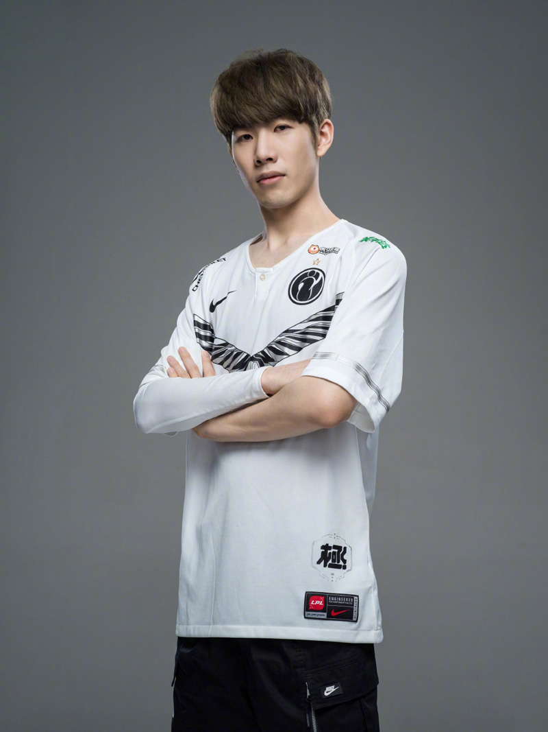 的角度看 的角度看